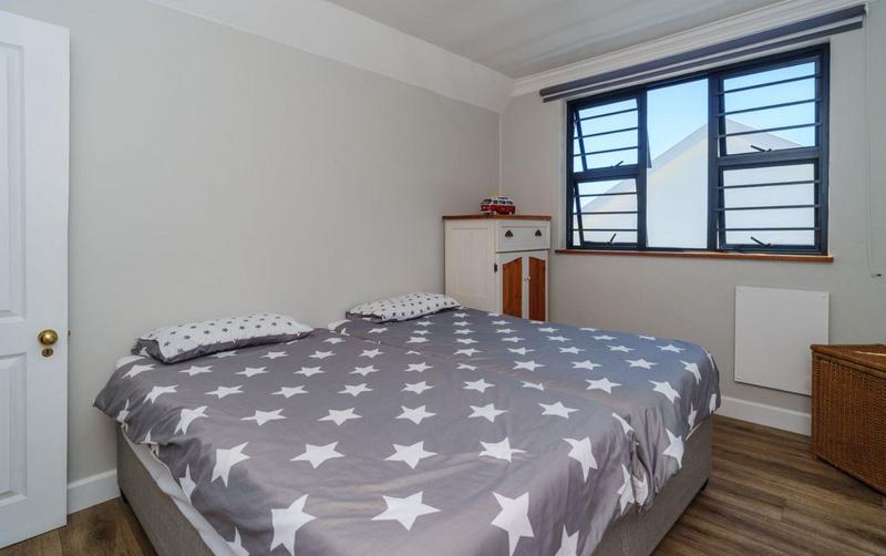 7 Bedroom Property for Sale in Fish Hoek Western Cape